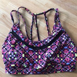 Victoria’s Secret Sports Bra Size Small
